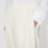 Pantaloni a pieghe in lana vergine Pantaloni a pieghe in lana vergine