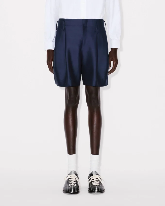 Pantaloni corti sartoriali in lana vergine e seta Pantaloni corti sartoriali in lana vergine e seta
