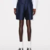 Pantaloni corti sartoriali in lana vergine e seta Pantaloni corti sartoriali in lana vergine e seta