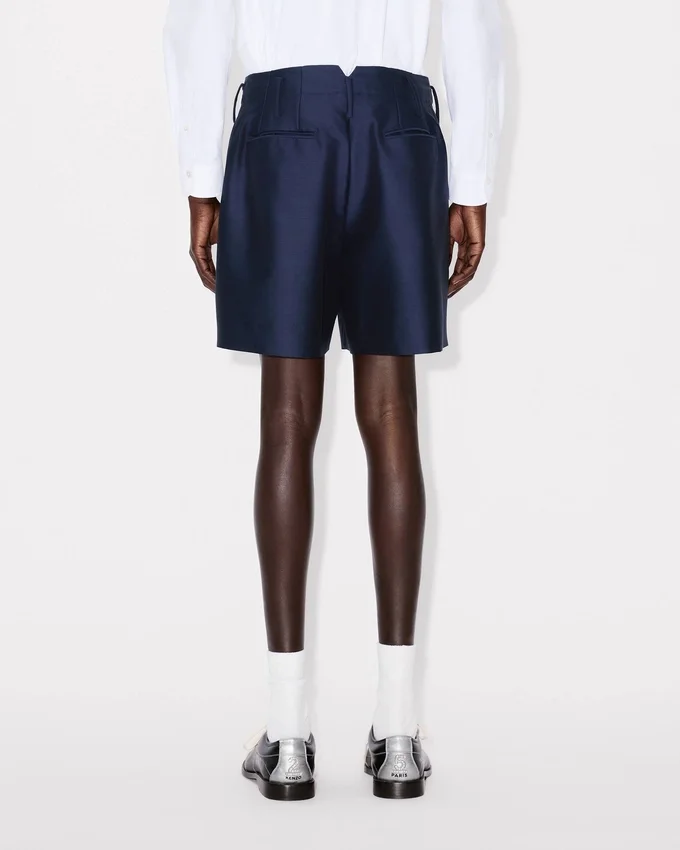 Pantaloni corti sartoriali in lana vergine e seta Pantaloni corti sartoriali in lana vergine e seta