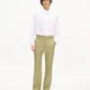 Pantaloni dritti sartoriali in lana vergine Pantaloni dritti sartoriali in lana vergine
