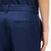 Pantaloni dritti sartoriali in lana vergine Pantaloni dritti sartoriali in lana vergine