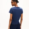 T-shirt slim fit con ricamo “Kenzo Paris Emblem” in cotone T-shirt slim fit con ricamo “Kenzo Paris Emblem” in cotone